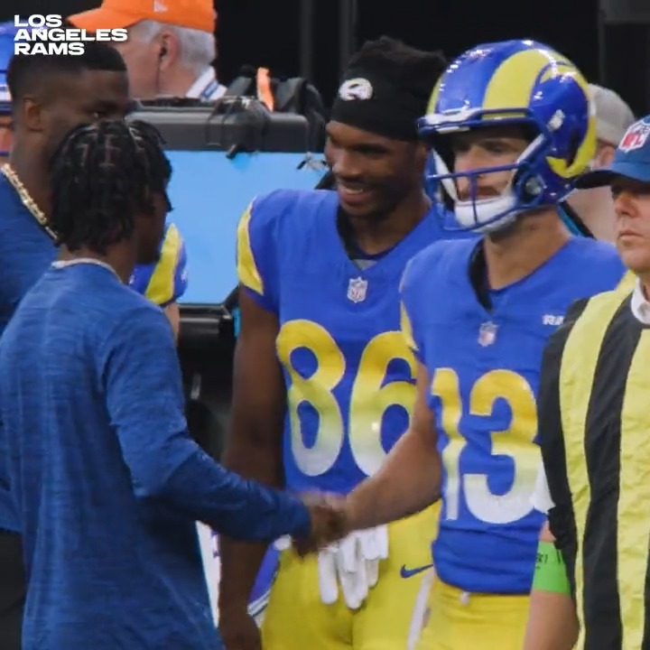 "One play at a time, man. Do your thing!" Mic'd Up with Stetson Bennett during Preseason Week 1. 🎤