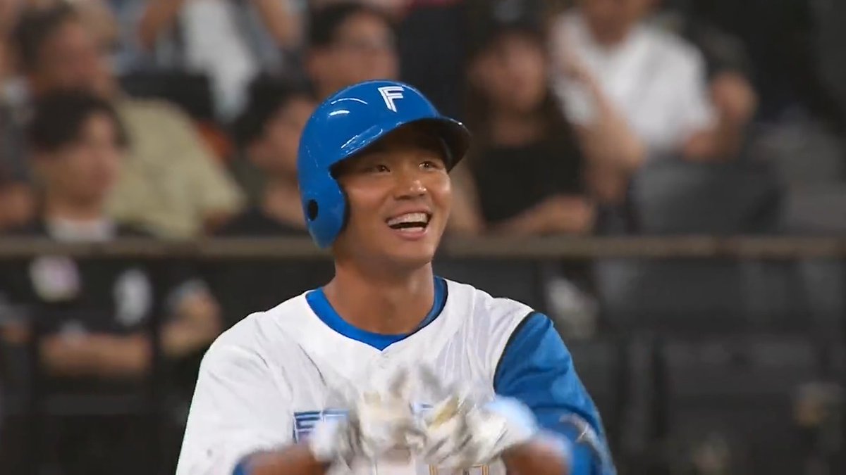今シーズン初打席で期待に応える一打！💪 北海道日本ハム #王柏融 選手の2点タイムリー3ベースヒット！🔥 #lovefighters 北海道日本ハムファイターズ公式 ライブ配信はこちら👇