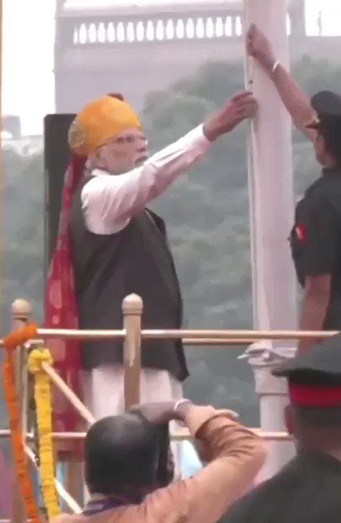 Our Prime Minister is such a disaster that even our 'National Flag' seems to be angry with him! Take a closer look: the flag doesn't unfurl 👇