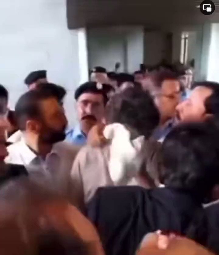 دونوں ہاتھوں سے سلام ہے،شہریار کو اور شیر افضل مروت کو۔