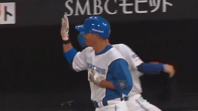 2年ぶりとなる1発で今日も期待に応える💪 北海道日本ハム #王柏融 選手がライトへ第1号先制ソロホームラン🌈 #lovefighters 北海道日本ハムファイターズ公式 👇ライブ配信はこちらから！