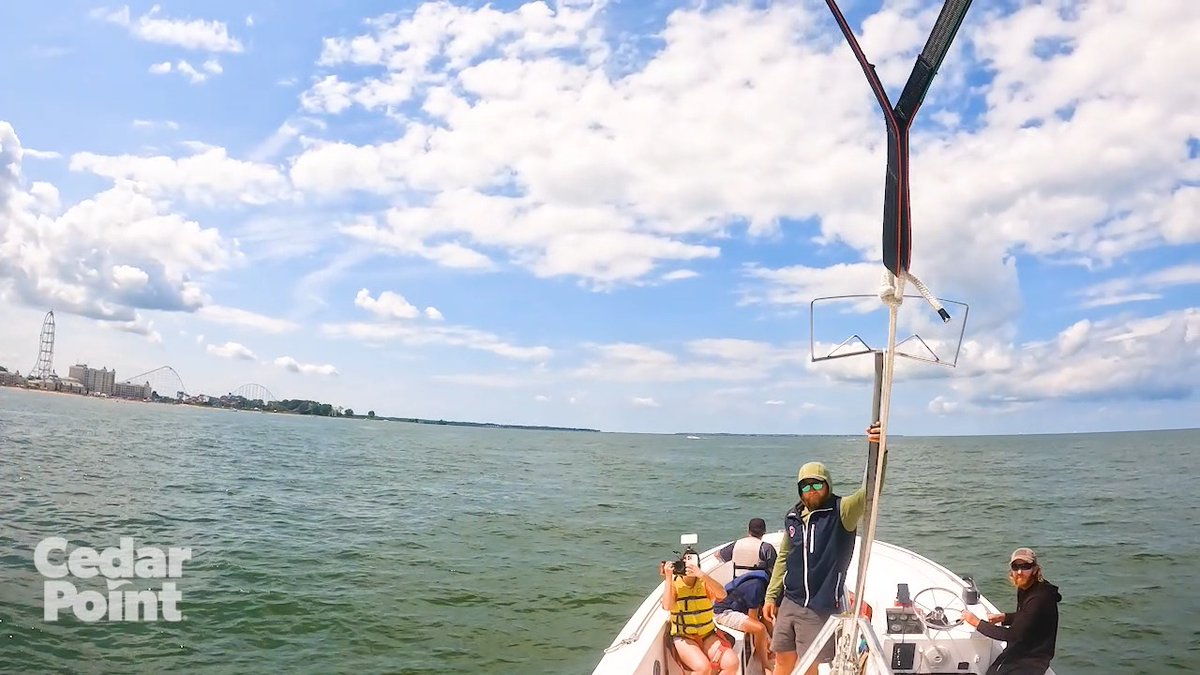 Wanna see the world-famous Cedar Point skyline from over 400 feet in the air? 👀 Join Victoria, from our social team as she takes you to new heights with North Coast Parasail & Watersports. 🌊 LEARN MORE: