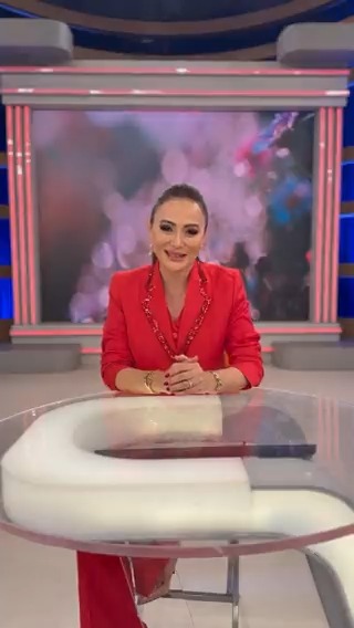 Gerçek hayat hikayeleri ve birbirinden çarpıcı konularla #DidemArslanYılmazlaVazgeçme yeni sezonuyla Pazartesi'den itibaren canlı yayınla hafta içi her gün 15.00'te Show TV'de! Didem Arslan Yılmaz’la Didem Arslan Yılmaz