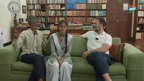 "आज मेरी लड़ाई भगवान से खत्म हो गई। मेरा सारा दुख खत्म हो गया। आप (राहुल जी) मिल गए, मुझे सारा जहां मिल गया।" - रामेश्वर जी ने जननायक से कही अपने दिल की बात पूरा वीडियो: