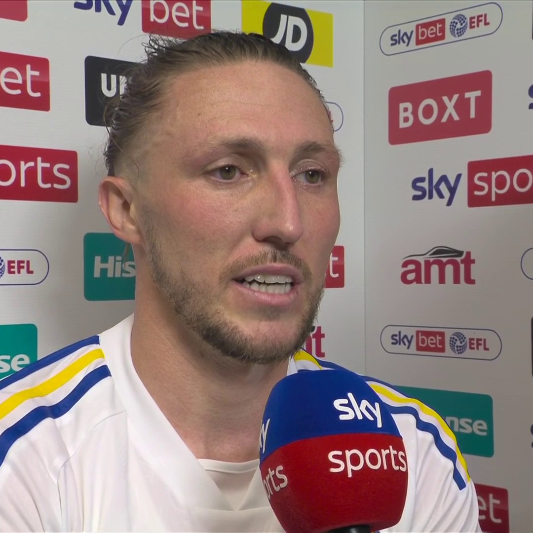 "I can't wait for the [transfer] window to close so we know what we've got!" 😂 Leeds Captain Luke Ayling reflects on the "uncertainty" within the club ⬇