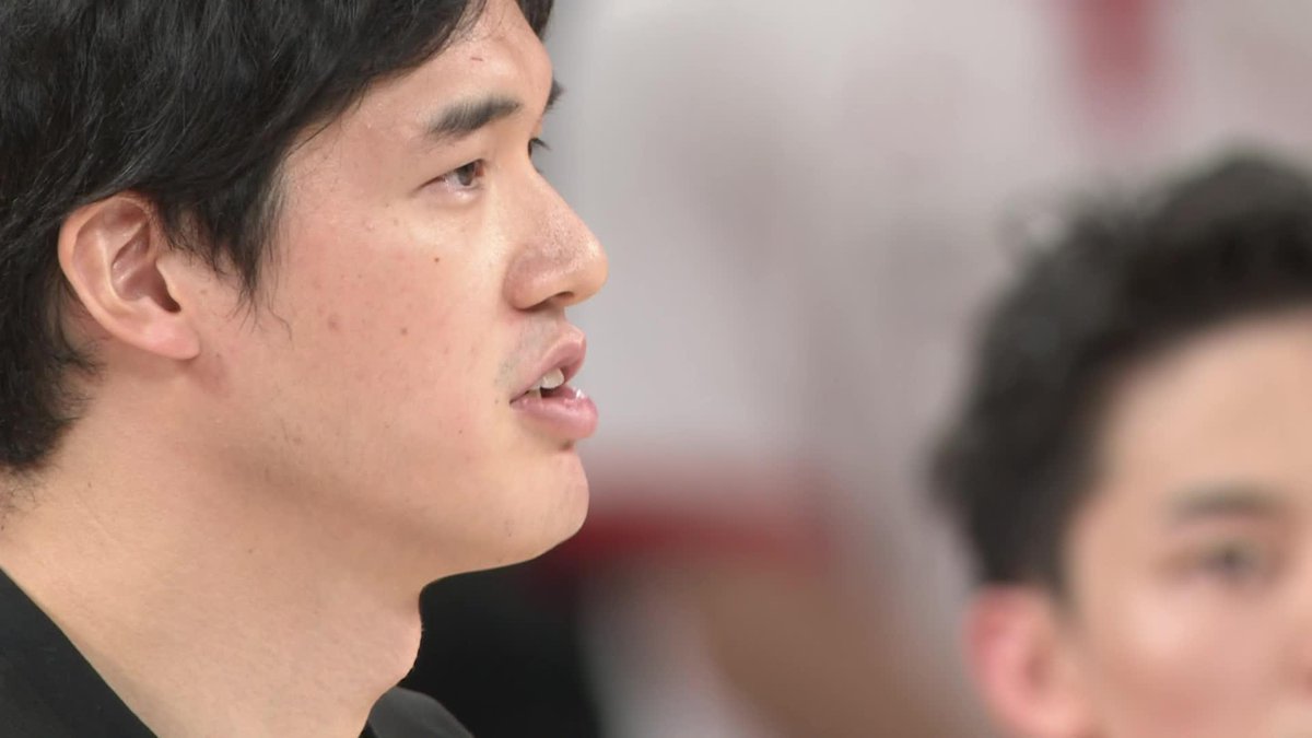 「このチームでパリ五輪に行けなかった場合、僕は今回で代表活動は最後にしようと思います。」 FIBAバスケットボール ワールドカップ2023へ強い覚悟で臨む渡邊選手。 #12 渡邊 雄太(SF|206cm) Yuta Watanabe (マネージャー管理) #AkatsukiJapan #日本一丸 #ゴーアカツキジャパン