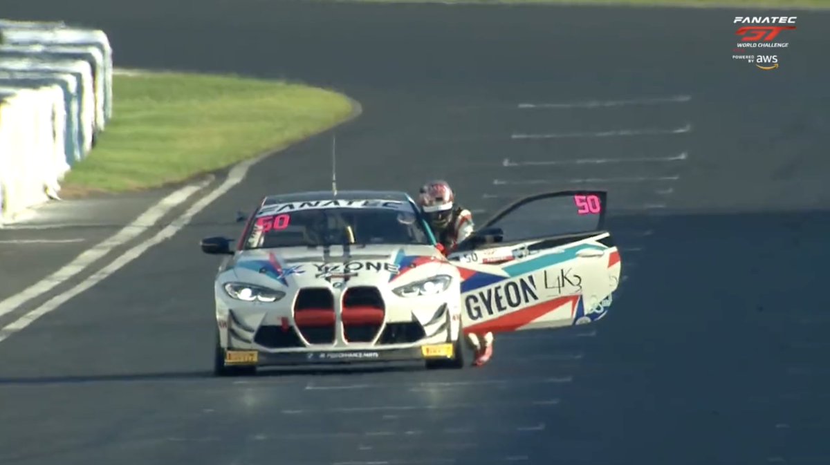 At what point did the fuel light come on?! 最終コーナー手前で...😢 原因はガス欠か否か⁉️ #GTWorldChAsia | #JapanCup 🇯🇵