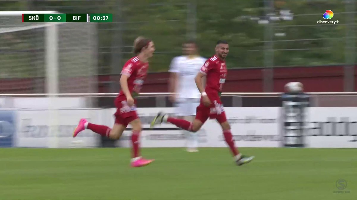 Elmar Abraham ger Skövde AIK ledningen redan i den första minuten i matchen mot GIF Sundsvall! Se matchen på