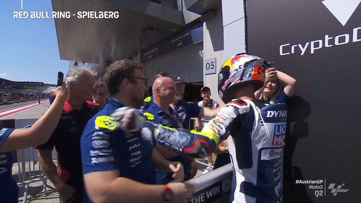 The first Dutch pole position in any class since Jurgen van den Goorbergh at the 1999 #CzechGP! ⏪ Making history, Collin! 🇳🇱 #AustrianGP 🇦🇹