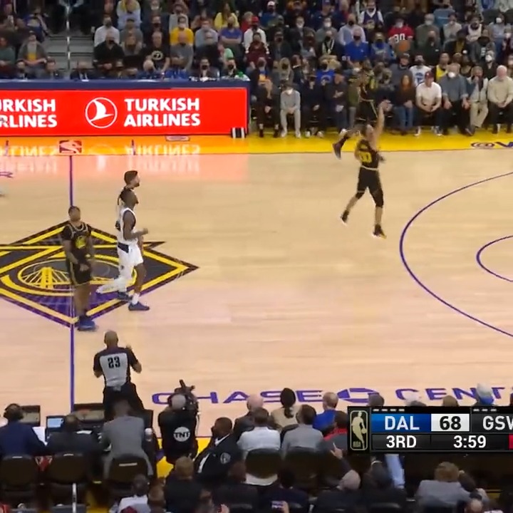 These Stephen Curry shots didn't count but ¯\_(ツ)_/¯