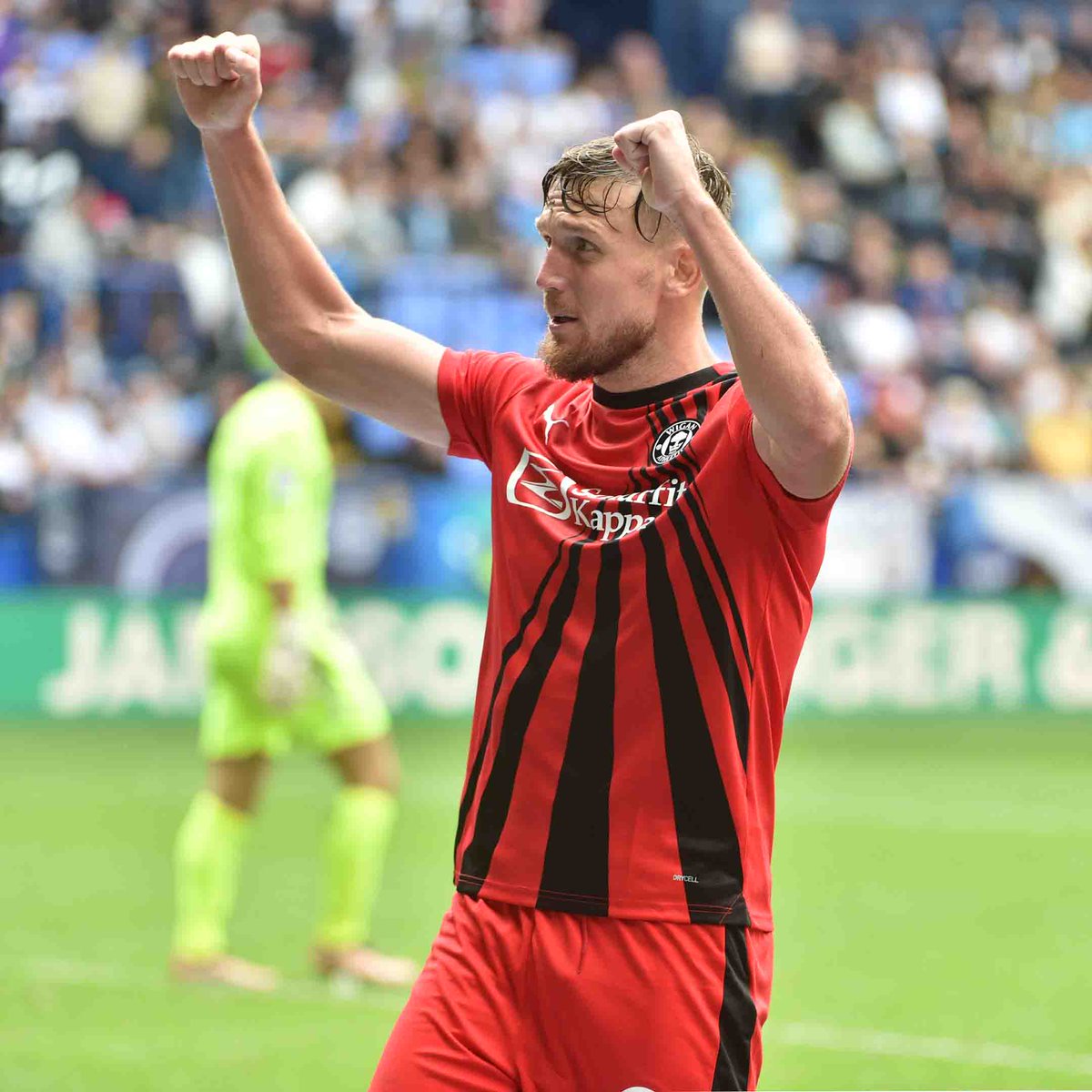 Another belting away day to remember at Bolton Wanderers. ❤️ #wafc 🔴⚫️