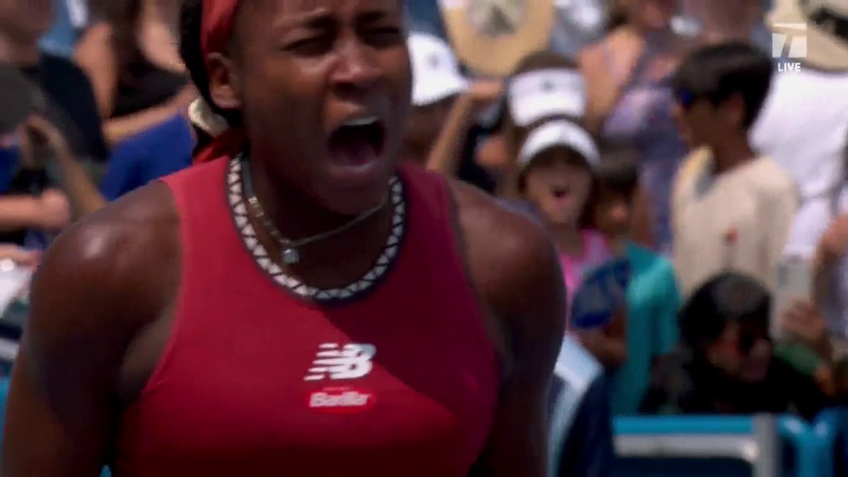 COCOOOOOOOOOO!!!! Coco Gauff earns her first victory over top-ranked Iga Świątek, winning 7-6(2), 3-6, 6-4 to reach her 6th singles final! #CincyTennis