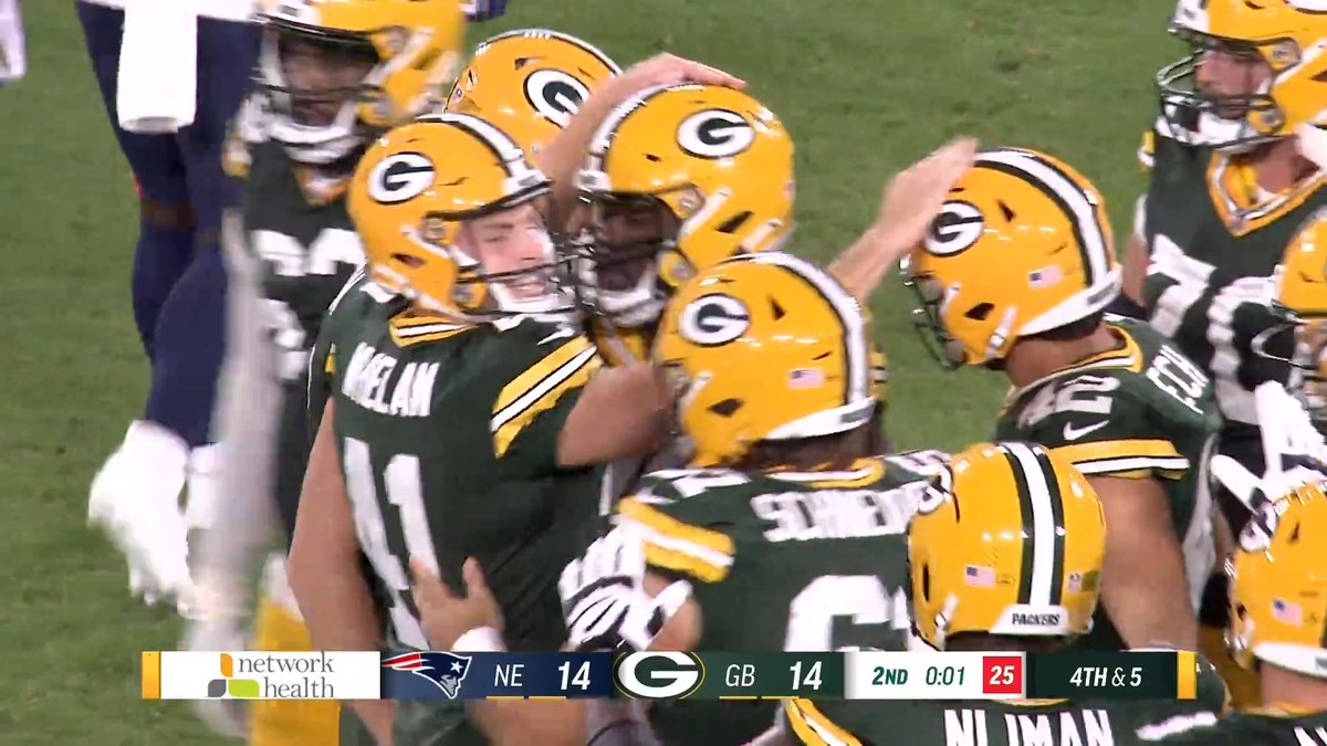 Anders Carlson drills the 52-yard FG before halftime! 🙌 #NEvsGB | #GoPackGo 📺: Packers TV Network