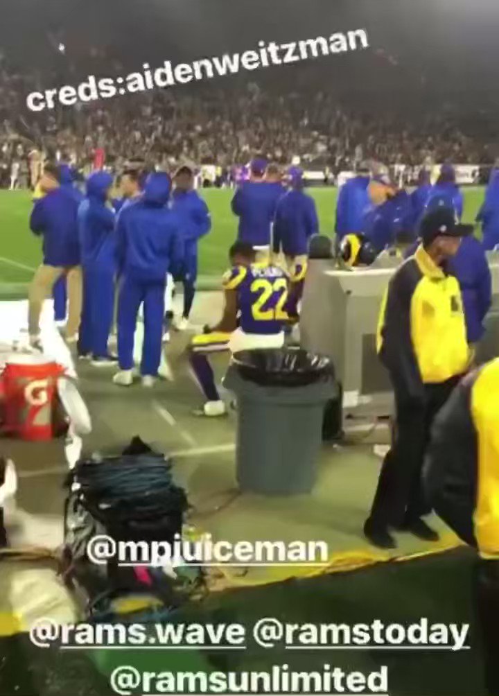 Marcus Peters going at a fan &amp; Antonio brown kicking the punter will forever be hilarious 🤣🤣🤣🤣💀💀💀