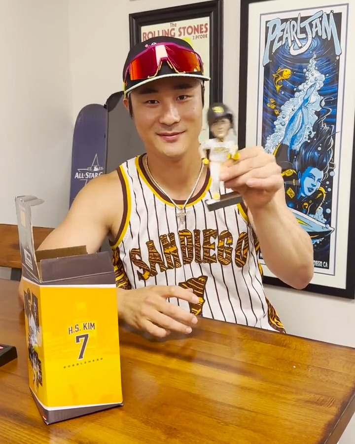 Ha-Seong Kim approved 🫰 Get yours on Tuesday, August 22: