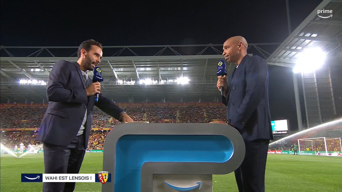 Regardez comment Thierry Henry esquive le sujet de l’Équipe de France Espoirs… à sa façon ! 🤣