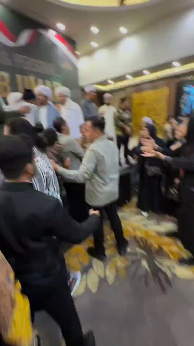 UP-CLOSE Habib Umar bin Hafidz Bersama Pengusaha &amp; Artis