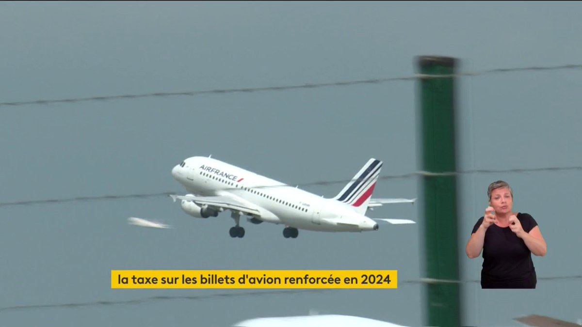 Le ministre délégué aux Transports a annoncé sur franceinfo ce lundi une hausse de la taxe sur les billets d'avion pour financer le secteur ferroviaire. Une "hausse différenciée" en fonction du pouvoir d'achat des passagers et de la distance, qui touchera donc les Outre-mer.