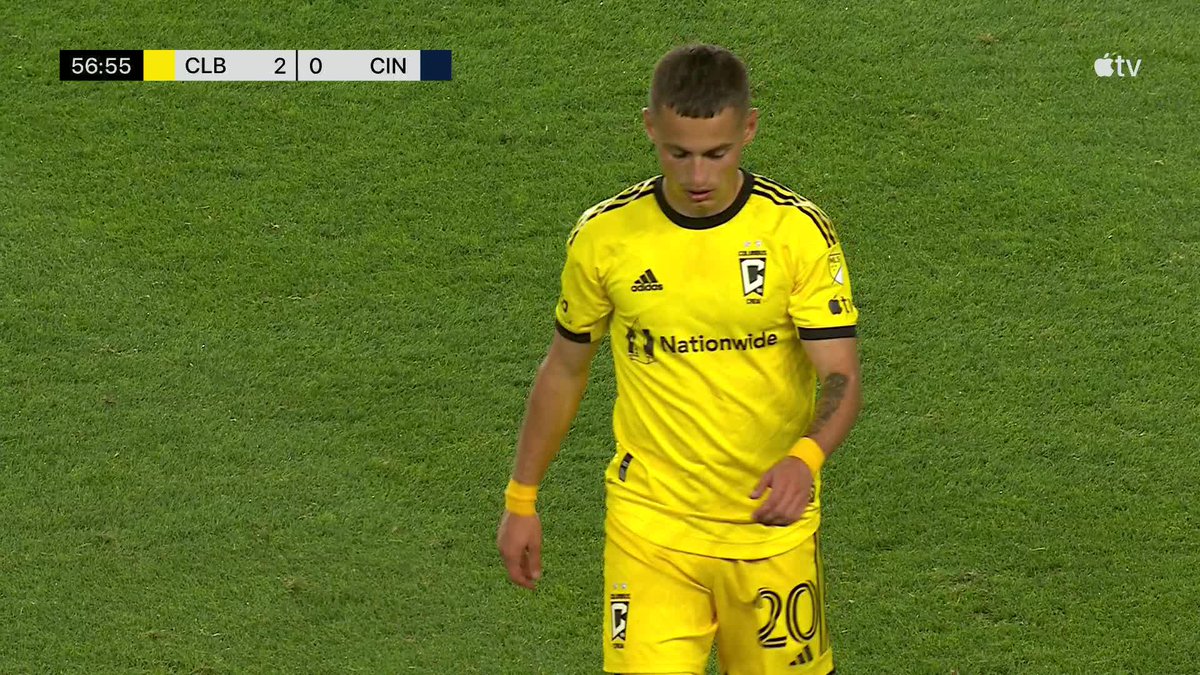 Columbus Crew formasıyla ilk maçına çıkan Diego Rossi, oyuna girerken ayakta alkışlandı.