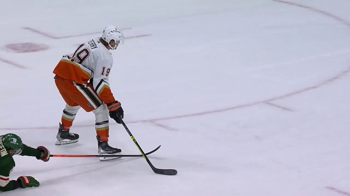 Just Jared Spurgeon showing why he wears the 'C'. ๐ค
