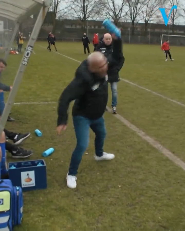 Eric Meijers, move over! 😂💥 De Voetbaltrainer, direct na Veronica Offside, bij Veronica! #vandaaginside #devoetbaltrainer