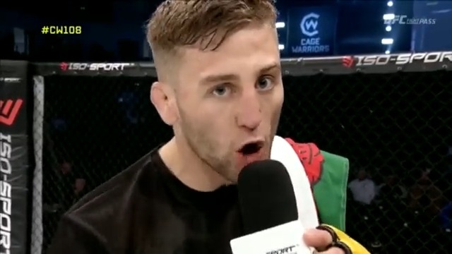 A new Welsh prospect? 🏴 Watch OE fight for a UFC contract on #DWCS tonight! 📺