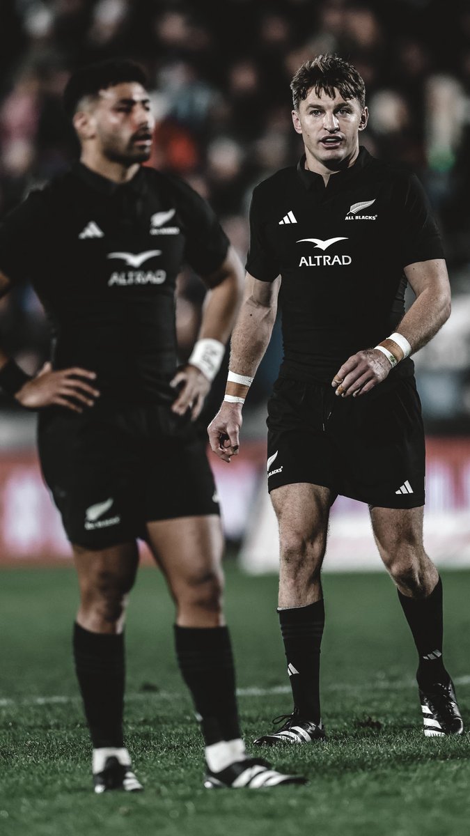 A couple of try-savers against Springboks in recent years 😤 Beaudy or Richie? Who did it better? #AllBlacks