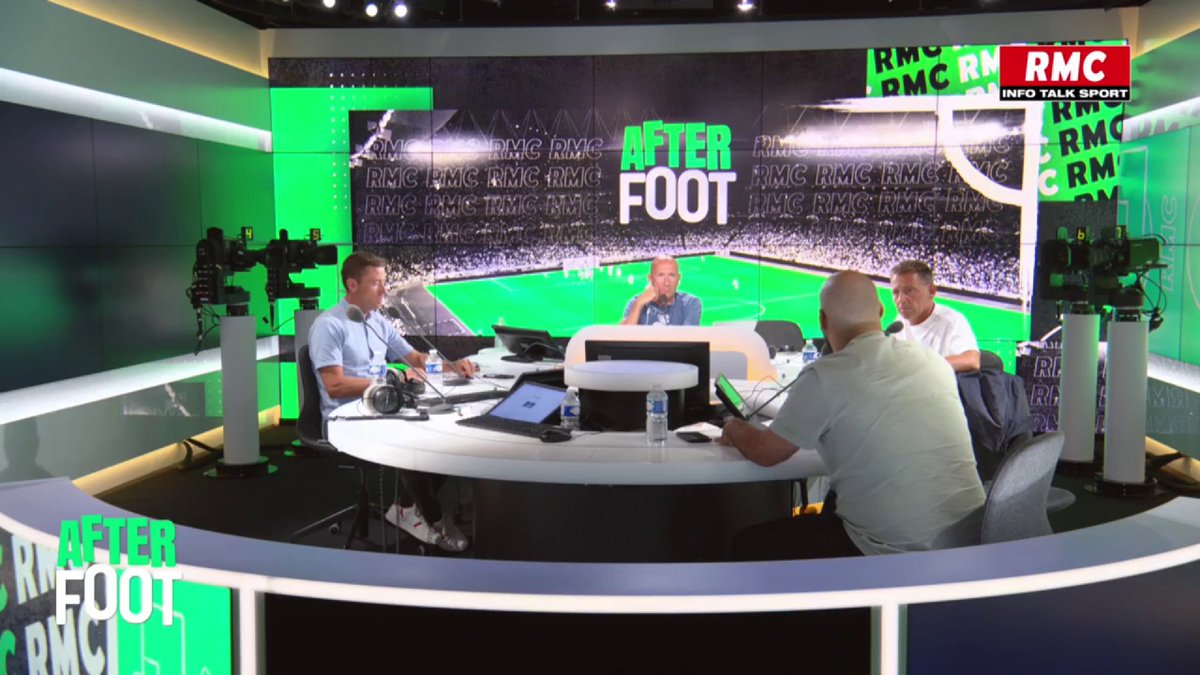 🔴🔵 Kylian Mbappé désigné seulement 4ème capitaine par le vestiaire, que faut-il interpréter ? 🎙 𝚆𝚊𝚕𝚒𝚍 𝙰𝚌𝚑𝚎𝚛𝚌𝚑𝚘𝚞𝚛 et Daniel Riolo ne sont pas d'accord.