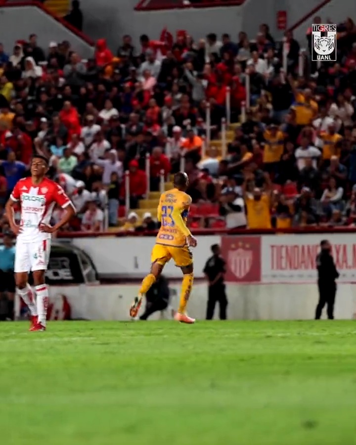🧨🇨🇴 ¡Derechazo colombiano y a festejar, 'Manito'!