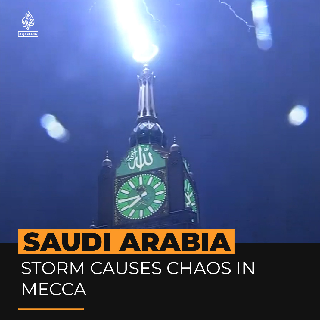 Gale force winds blew people and objects down streets as a fierce storm hit the Saudi Arabian city of Mecca, where the landmark clock tower was struck by lightning⤵️