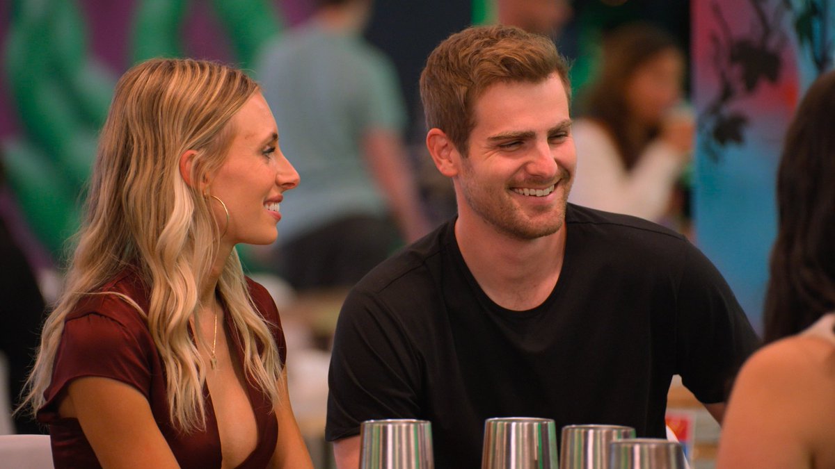 So we all have this same exact best friend?? THE ULTIMATUM: MARRY OR MOVE ON is now streaming!