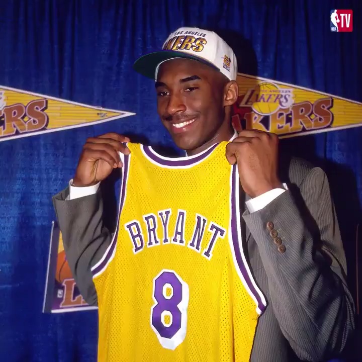 24 seconds of greatness. Happy Birthday, Kobe 🖤🐍