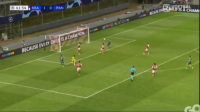 OHH! Wat een misser 🤯 Op deze manier is een overwinning van Panathinaikos wel heel verweg 👀 #ZiggoSport #UCL #BRAPAO