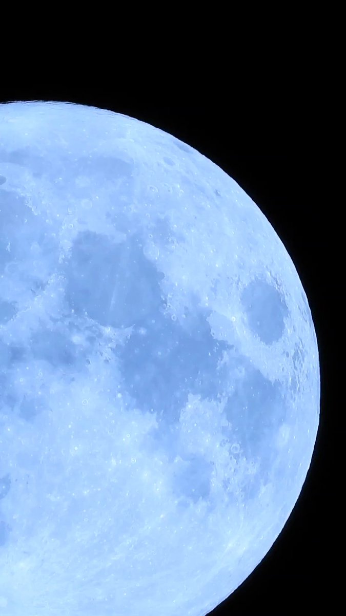 What’s better than a #BlueMoon? A Super Blue Moon! 🌕💙 While Perigee Full Moons occur annually, Perigee Blue Moons are surprisingly rare! The next one won’t occur until December 2115. So, remember to look up on the night of Wednesday, August 30!