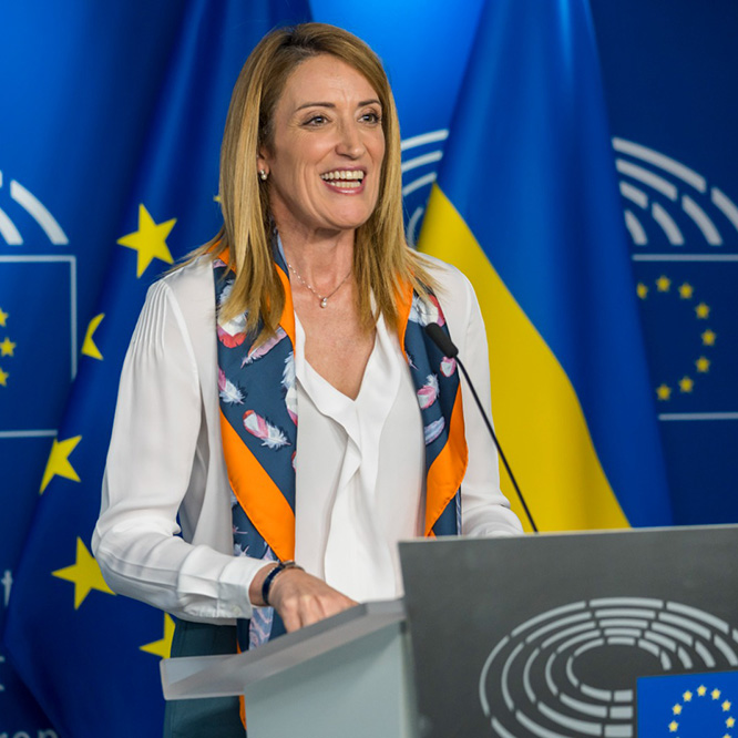 Freedom, sovereignty, independence. That is what Ukraine deserves, what Europe supports, what the future holds. On Independence Day, we reiterate our commitment to Ukraine. We will continue to stand with you for as long as it takes. Just like we did for the past 18 months 🇪🇺🇺🇦