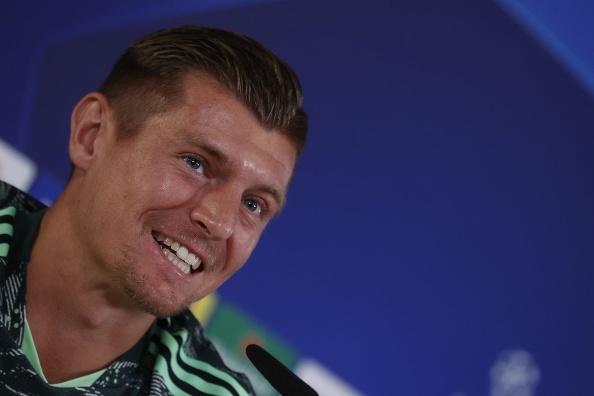 Mientras que la mayoría busca hueco en una liga en la que solo importa el dinero, todavía quedan ciertos jugadores con valores muy respetables. Honor a Toni Kroos.