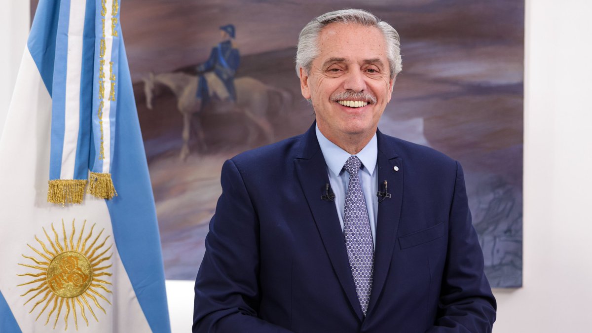 Se abre un nuevo escenario para la Argentina: nos hemos incorporado a la alianza de los BRICS. Es un nuevo paso en la consolidación del país fraterno y abierto al mundo que siempre soñamos ser. Estamos frente a una gran oportunidad para fortalecernos 🇦🇷