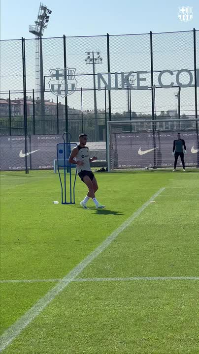 🦈 Un tiburón anda suelto 💥 Ferran Torres