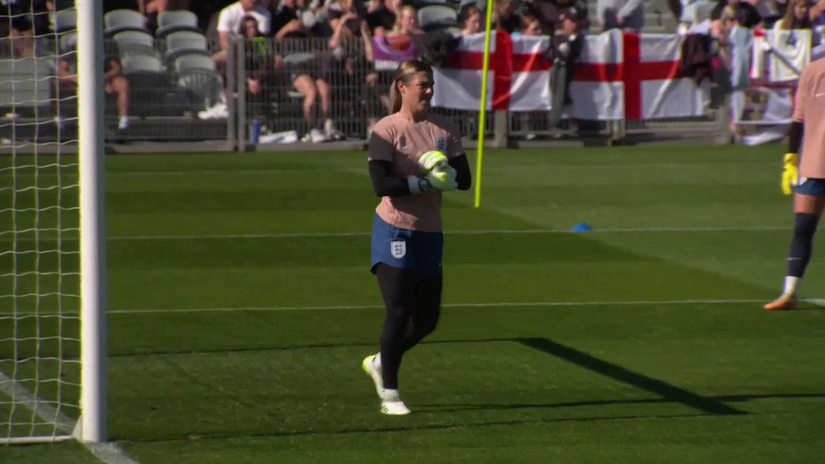 BREAKING: Manchester United have turned down an offer for Mary Earps 🧤❌ The offer is believed to be a world-record for a goalkeeper in the women’s game 💰
