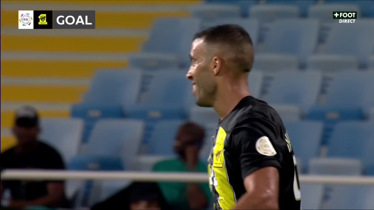 Oh le geste somptueux de Hamdallah qui marque le but du 3-0 pour Al-Ittihad d'une bicyclette 🤩🇲🇦 #SaudiProLeague