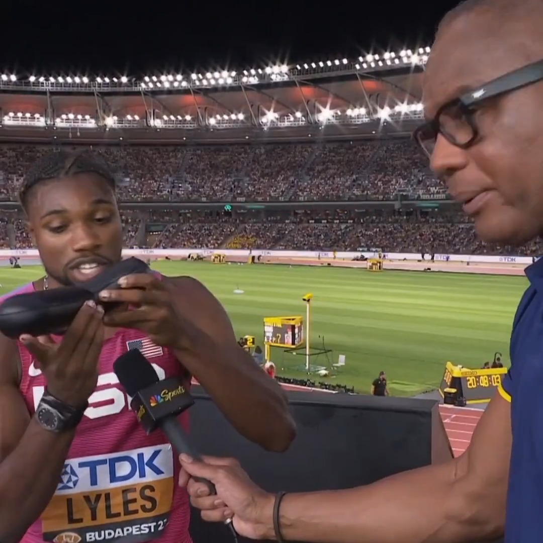 Noah Lyles breaks down the collision his golf cart was in that caused a delay at the #WorldAthleticsChamps. Noah Lyles, OLY | Lewis Johnson