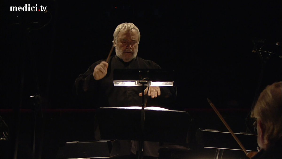 🎶❤️ Watch this brilliant performance of Rossini’s great overture from Il barbiere di Siviglia, with maestro Gianluigi Gelmetti and the OSM.🎶❤️