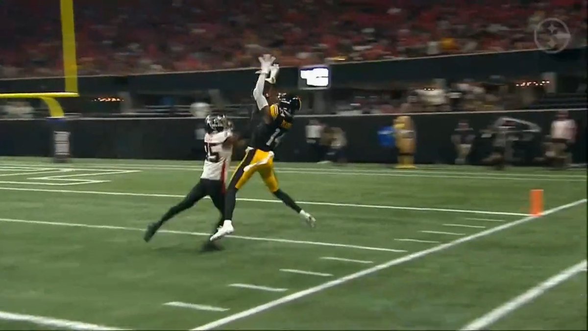 In case you need reminded, George Pickens is v good at football 😬 📲: Stream on NFL+