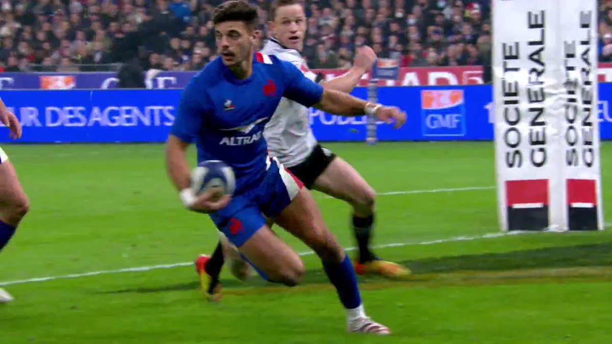 🇫🇷 Vous ne verrez rien de plus beau aujourd'hui 💥 Cette relance légendaire de Romain Ntamack contre les All Blacks 🤩