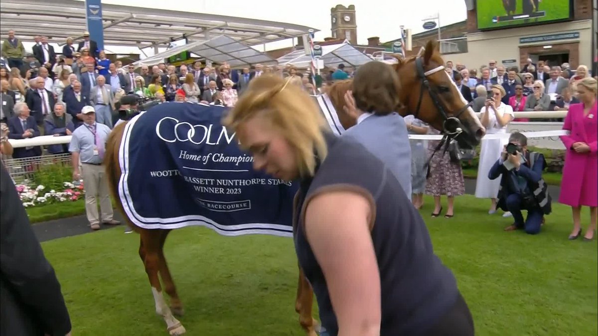 🗣 "We literally are living in the dream".❤️ Congratulations to winning owners of Live In The Dream, Steve & Jolene De'Lemos and family. #ITVRacing | York Racecourse | Matt Chapman