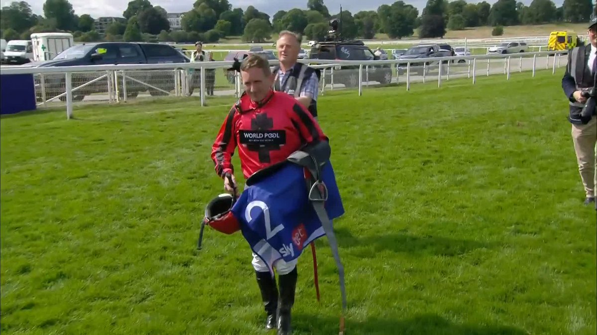 👏👏👏👏👏👏👏👏👏👏👏 A fond farewell to a legend of the game, Paul Hanagan. #ITVRacing | York Racecourse | Matt Chapman