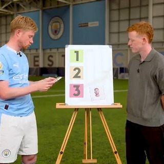 Kevin De Bruyne RANKS The BEST Premier League Midfielders... 👀