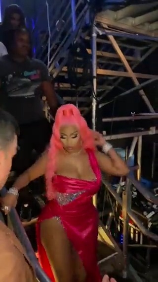 Channeling Nicki Minaj’s energy allll weekend looong 💗 She has 5️⃣ #VMA nominations this year →