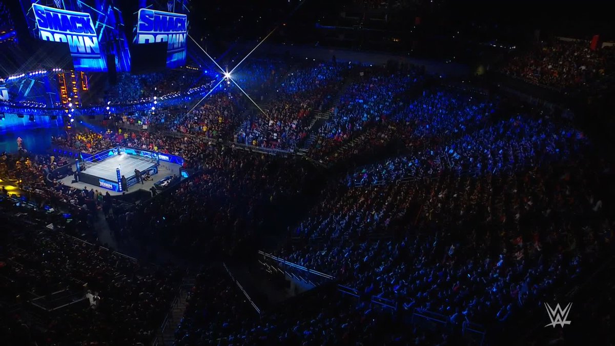 Las luciérnagas brillan más esta noche. Gracias, Bray Wyatt. #SmackDown