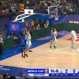 #FIBAWC2023 ¡Festival de triples de #Venezuela en el primer cuarto! 🔥🇻🇪🏀